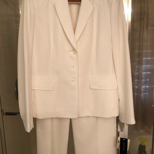 Beautiful clothing for sale😃